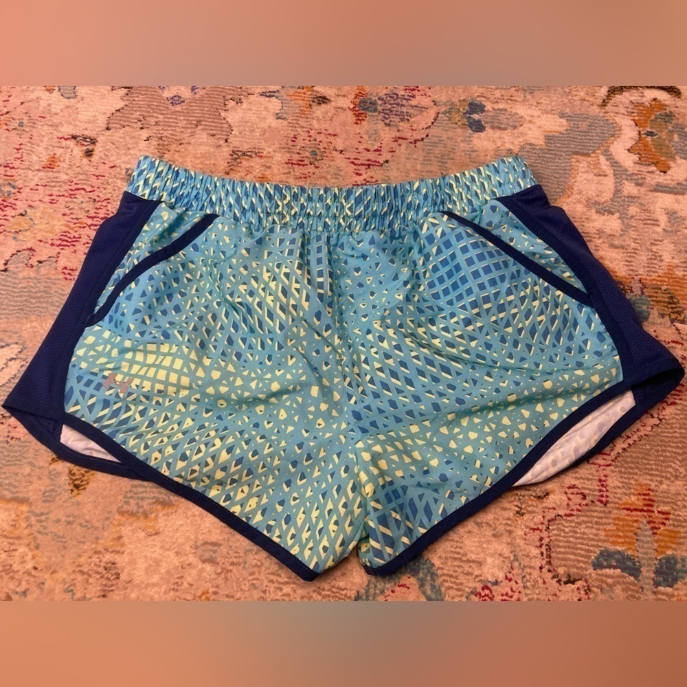 Girls Under Armour Blue And Green Athletic Shorts Size Extra Large